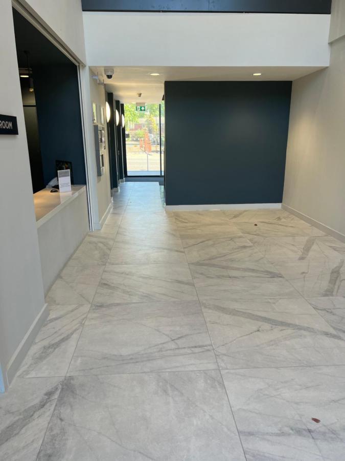 Two Bedrooms Exquisite En-Suite Apartment Deansgate Manchester Exterior foto