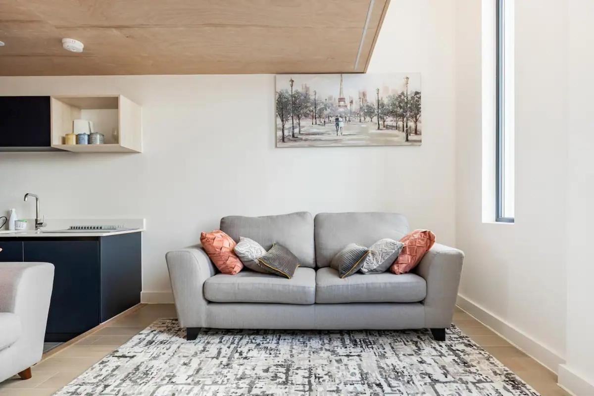 Two Bedrooms Exquisite En-Suite Apartment Deansgate Manchester Exterior foto