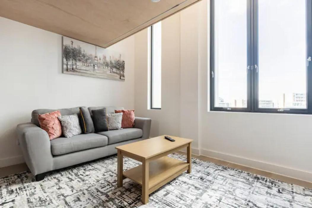 Two Bedrooms Exquisite En-Suite Apartment Deansgate Manchester Exterior foto